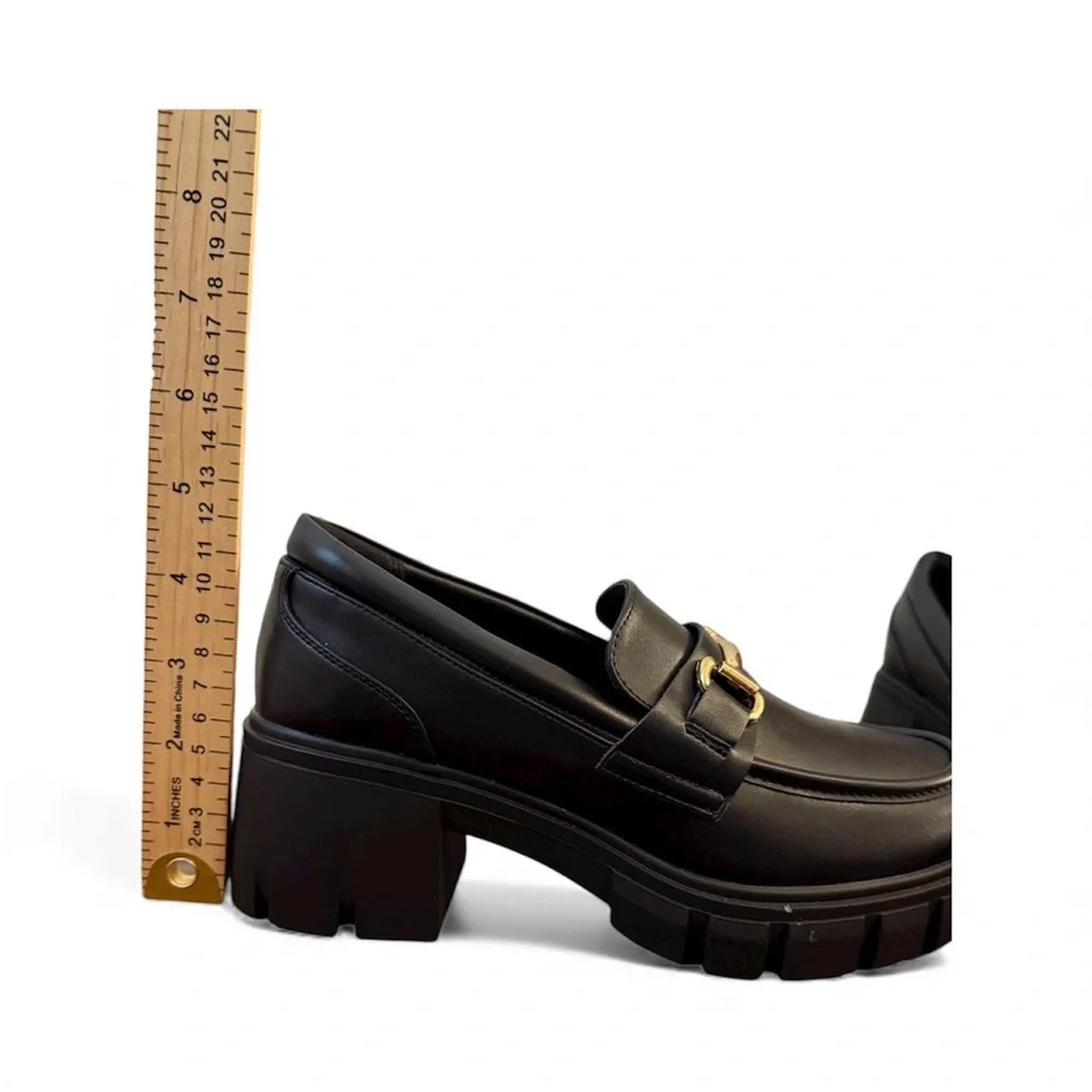 Dream Pairs Black Chunky Platform Loafers‎ Gold Chain Detail Women's Size 7 NWOB - Picture 4 of 5